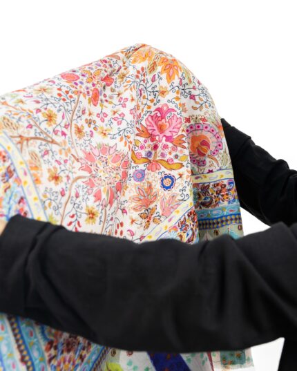 نقوش زهرية بألوان مبهجة